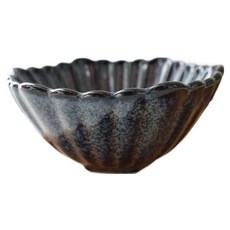 輪花六角缽, 日本制, 湛藍色, 17cm寬, 4cm高, 250mL容量, 陶瓷材質, 湛藍, 1個