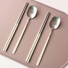 아카시아 304 스텐 모던 수저세트, 아이보리, 아이보리, 숟가락 2p + 젓가락 2p, 1세트 아이보리, 아이보리, 1세트, 숟가락 2p + 젓가락 2p