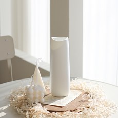 Haru Gonggan 造型陶瓷花瓶, 白色