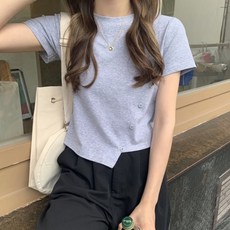 모네타 여성용 유니크라인 슬림 단추포인트 반팔 티셔츠