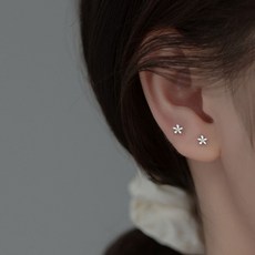 젤루나 여성용 써지컬 초미니 심플 꽃 귀걸이 P-236