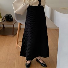 퀸이즈 여성용 퀸이즈 체형커버 허리밴딩 헤링본 니트 롱 스커트