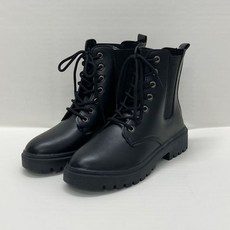 여성검정워커