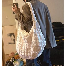 숄더백 누빔가방 퀼팅백 패딩백 식빵백 오버사이즈 대형