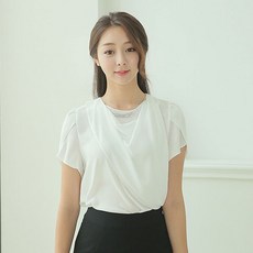 더웨이나인 터틀 목걸이 화이트 정장블라우스