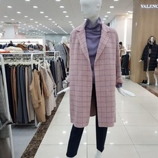 b30059d2b11742c376da715af883ccccee893b5e69bed73305a9f729f342.jpg