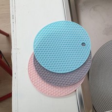 12c00068e6da7790665ae8e4b7f9a00295df3486c2fa701d9f0c4b7bd678.jpg