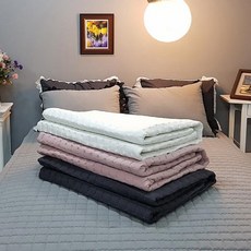 83e248a6937facff6708e22f1184c12d56d9a94567e29d8b024b48e4cbd8.jpg