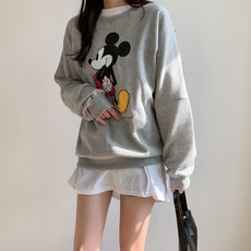 [시크블랙]디즈니 정품 미키마우스 캐릭터 프린팅 루즈핏 기모안감 여성용 라운드넥 맨투맨 귀여운 포인트룩 캐주얼룩 나그랑핏
