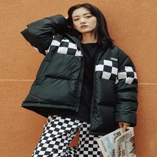 d156ad0fdc63a60f6f6031d768eca0efee7f4163a536613ab8bcfe85bf3c.jpg