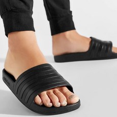 아디다스 공용 슬리퍼 올블랙 사무용 실내화 욕실 슬리퍼 물놀이 슬라이드 여름 바캉스 신발