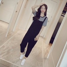 바퀴달린집 아이유 블랙 점프수트 여자 멜빵바지