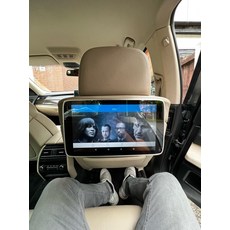 카니발뒷자석천정티비