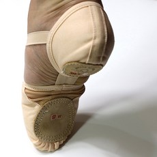 2cb8e57a6d7c9f90fab75d13cb6968c222b12da7064b15cd1329f2ff4571.jpg