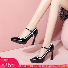[albatrus]2021년 가을 여성 리얼 가죽 통굽 패션 런웨이 블랙 에나멜 원터치 힐