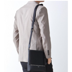 헤지스남자크로스백