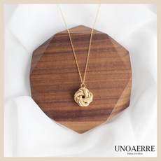 우노아레목걸이