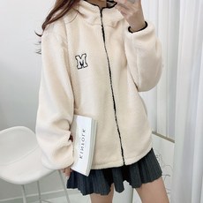 d413271b3959a1a0dba917c876f95cbd4bdc3979ab52ab933cfbcd1f179a.jpg