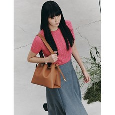 b9e3e20fda47036ce936453a10dd39cb161ec3ae6cc1dfad2f17327a1904.jpg