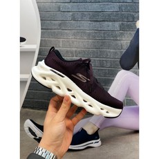 스케쳐스고런워킹화