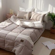 ebb2fe69998aaf2b498cb0a68f53afc2221d5bdd82e560a9a6c93541c1cc.jpg