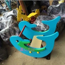 놀이터흔들말고래