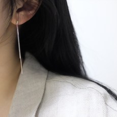 뱀줄귀걸이