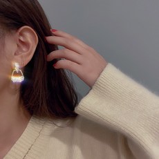 큐빅고리귀걸이