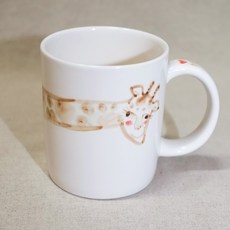 [ 지니다스튜디오 ] 기린 핸드페인팅 머그 370ml(핸드페인팅), 1개, 올리브그린