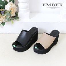 e547219ce03500fa8e000a6c9d8e76237c8eec88bf83513e7db98a7cc435.jpg