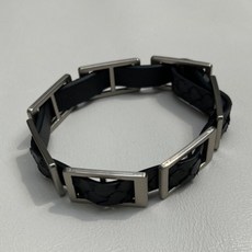 c693b3d7c5d6353e9016d318f1b2260b27834208c9420c44891202572e3e.jpg