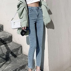 에이지탑스니커즈