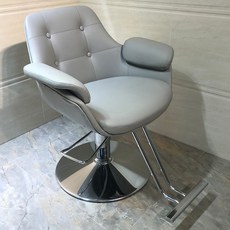 b870215247da91ec92560db3e03e56ae8d7604a01d1e72d1ac30c2c8faa1.jpg