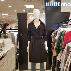 블루페페 뒤 플리츠 트렌치코트