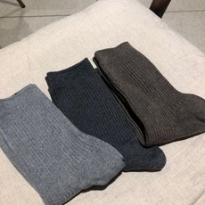 524d24caddcf5345a4831aaaa7404cb4b964e26edda62908b16c46df76c4.jpg