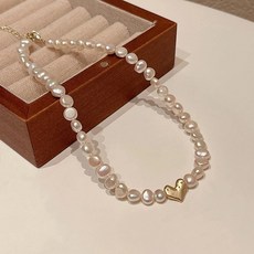 납작진주목걸이