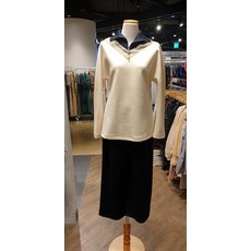 뉴코아강남오즈세컨 배색하이넥티셔츠O21j8tto566w