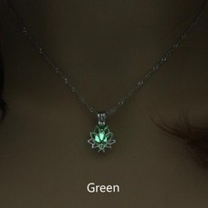 빛나는 어둠의 달 연꽃 모양의 펜던트 라이트 밤 목걸이 요가기도 불교 중공
