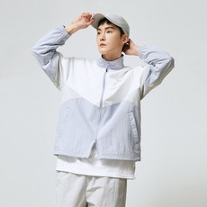 스파오 공용 배색 윈드브레이커 SPJJD23C21 마감임박!!!