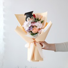 학사모펭귄 졸업식꽃다발(기본) 비누꽃 퐁퐁 어린이집 유치원 대학교 학위수여 선물/수원꽃집