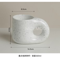 8d2a2700e2bcf9644fb002e21d6404193a6d6b730f4e8099f017db93ed3b.jpg
