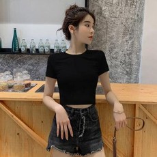 얇은목폴라 레이어드티 블랙하이웨스트숏크롭탑여여름반폴라반팔티중목슬림라인인슈