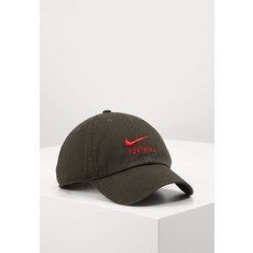 81f1e65393cfe5112c366cb1e7418b182c3e11d2f891bfa66fab259a93e5.jpg