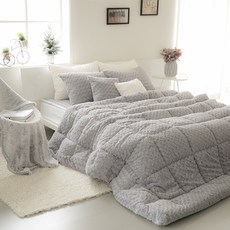e9f21880883bbbbe23f4a7e2fbd9526a95941281fd675840de9342e01a3e.jpg