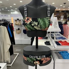 c6fa830a35ab4c6b564f2c76ea88ac3daa54faa0131d8558057b6593359f.jpg