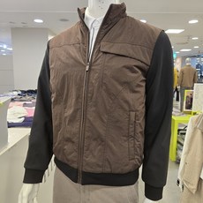 엘르골프 전체패딩으로 보온성이우수하고 활동성이좋은 소매저지패딩점퍼 6K-71302777