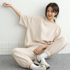 트렌디한 티셔츠
