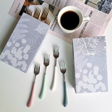 라리사디저트포크