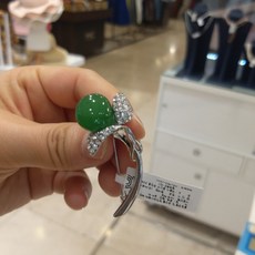 비취브로치