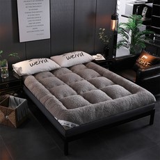 3b59249f34ea21d27d8f1d39d1df2a9883e4c4b5d9bb2c2f7af7fb7b91a7.jpg